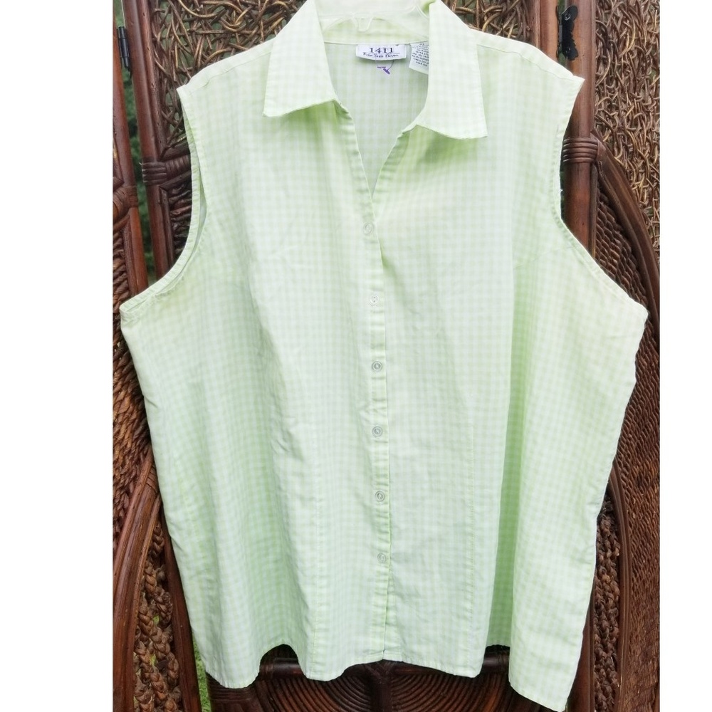 👚 2x Collared Button Up Tank Top